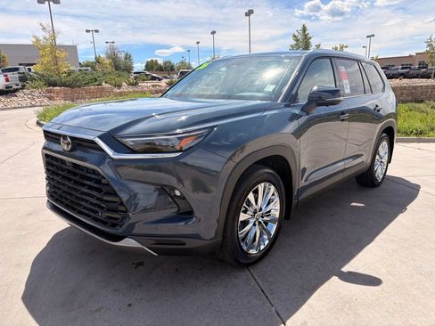 Used 2026 Toyota Grand Highlander AWD Hybrid image 3