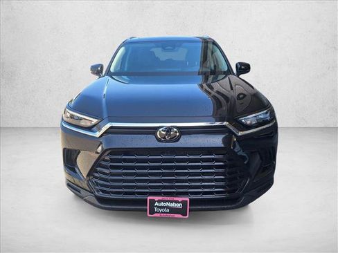 Used 2025 Toyota Grand Highlander AWD image 2