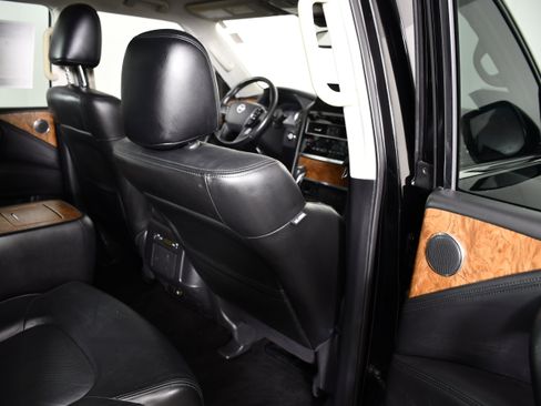 Used 2022 Nissan Armada SL w/ Captain's Chairs Package AWD/4WD image 49