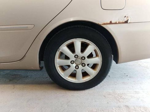 Used 2002 Toyota Camry LE FWD image 12