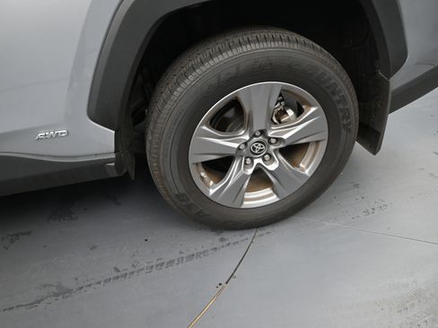 Used 2024 Toyota RAV4 LE image 19