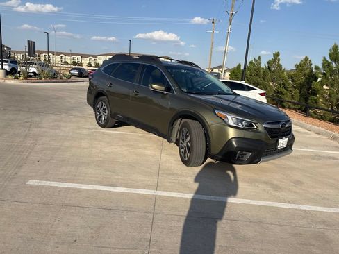 Used 2020 Subaru Outback Limited w/ Popular Package #2 AWD/4WD image 16
