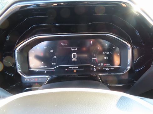 Certified 2024 GMC Sierra 3500 SLE w/ SLE Convenience Package image 18