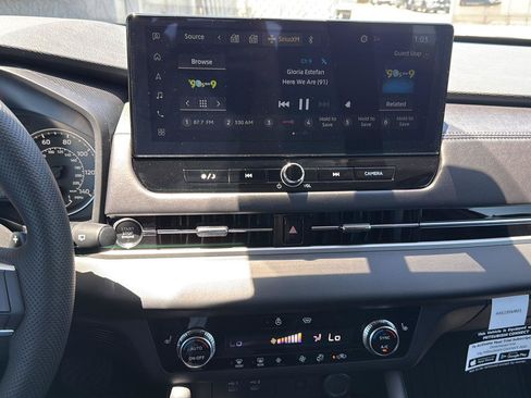 New 2026 Mitsubishi Outlander AWD image 19