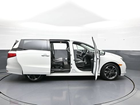Used 2024 Honda Odyssey Elite image 46