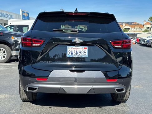 Used 2025 Chevrolet Blazer Premier w/ LPO, Black Sport Package image 13