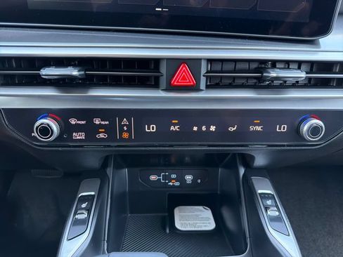 New 2026 Kia Sorento S AWD/4WD image 14