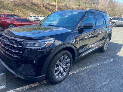 Used 2025 Ford Explorer Active w/ Active Comfort Package