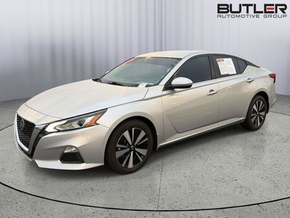 Used 2022 Nissan Altima 2.5 SV