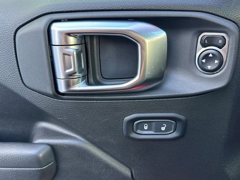 Used 2025 Jeep Wrangler Unlimited Sport S 4xe AWD/4WD image 11