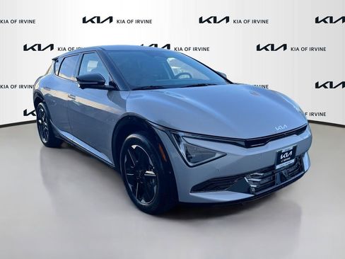 New 2025 Kia EV6 Wind image 1