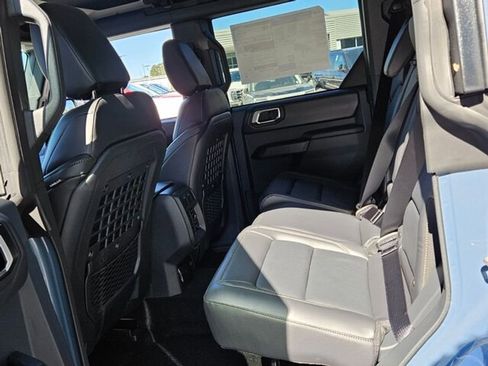 New 2025 Ford Bronco Badlands image 7
