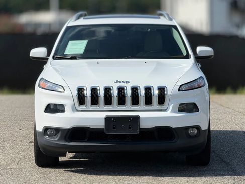 Used 2016 Jeep Cherokee Latitude w/ Comfort/Convenience Group AWD/4WD image 5