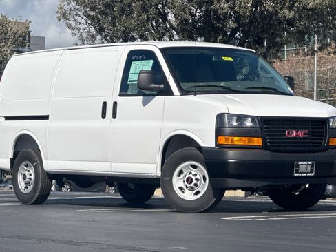 New 2025 GMC Savana 2500 w/ Driver Convenience Package image 2