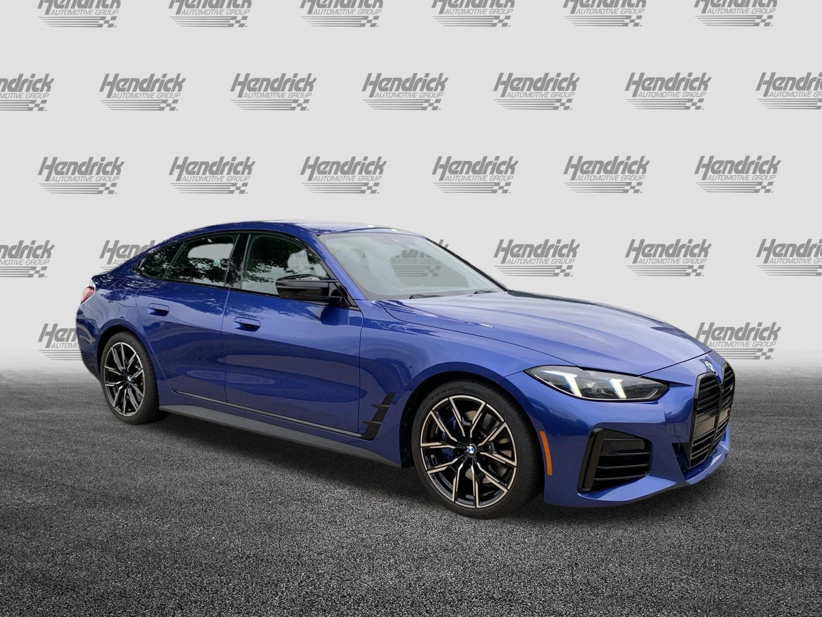 Used 2025 BMW M440i RWD image 2