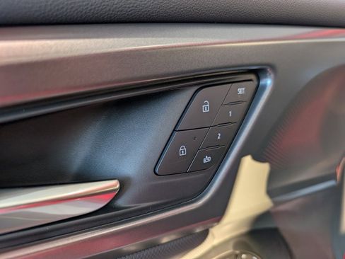 New 2026 Chevrolet Equinox EV RS image 17