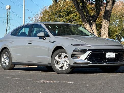 New 2026 Hyundai Sonata SE image 2