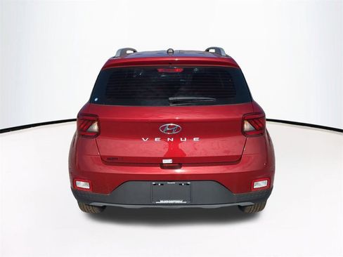 New 2025 Hyundai Venue Limited image 6