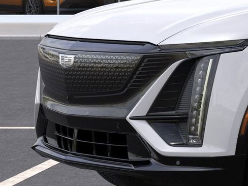 New 2025 Cadillac Lyriq Sport w/ LPO, Floor Liner Package AWD/4WD image 13