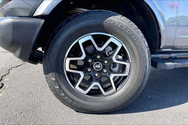 Used 2024 Ford Bronco Outer Banks AWD/4WD image 8