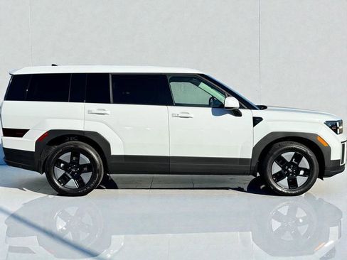 New 2026 Hyundai Santa Fe SE image 2