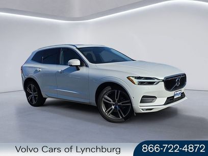 Used 2018 Volvo XC60 T5 Momentum w/ Advanced Package