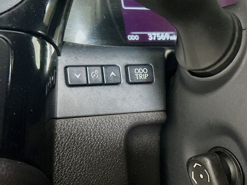 Used 2025 Lexus ES 350 w/ Premium Package image 16