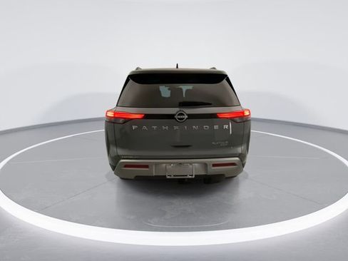 Used 2024 Nissan Pathfinder Platinum w/ Cargo Package AWD/4WD image 7