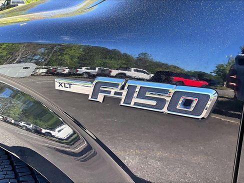 Used 2014 Ford F150 XLT w/ Equipment Group 302A Luxury image 9