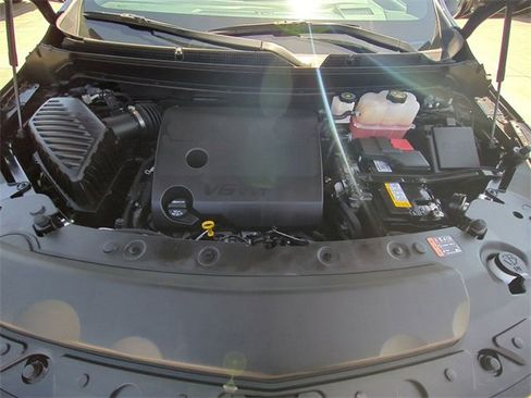 Used 2024 Buick Enclave Premium image 30