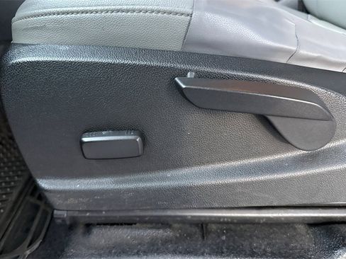 Used 2015 Chevrolet Colorado 2WD Extended Cab image 18