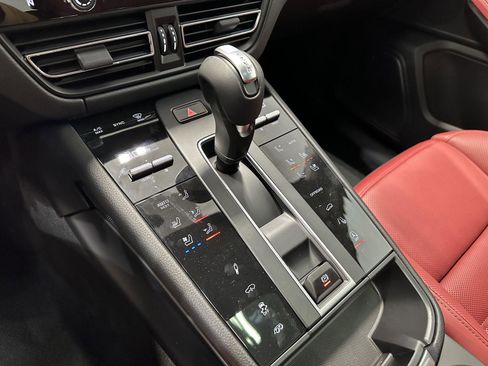 New 2026 Porsche Macan GTS AWD/4WD image 31