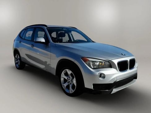Used 2014 BMW X1 sDrive28i RWD image 4