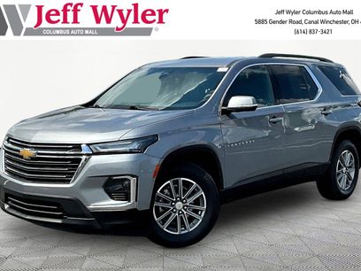 Used 2023 Chevrolet Traverse LT