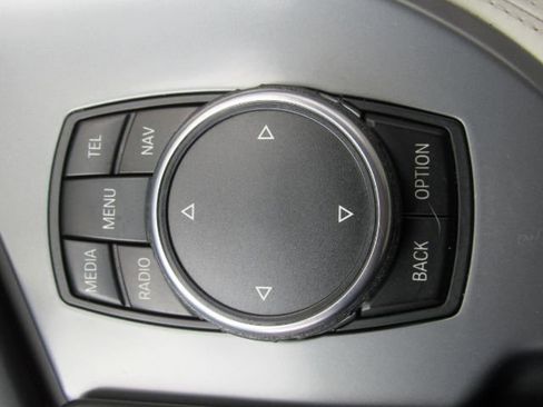 Used 2014 BMW i8 image 39