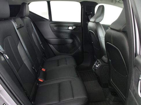 Certified 2026 Volvo XC40 B5 Ultra w/ Climate Package AWD/4WD image 30