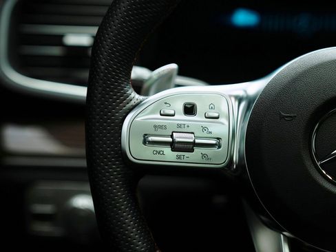 Used 2023 Mercedes-Benz GLE 53 AMG 4MATIC image 34