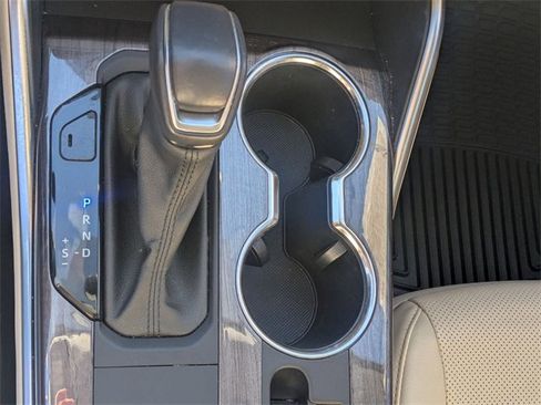 Certified 2022 Toyota Highlander Limited image 21