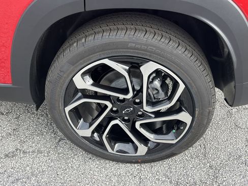 New 2026 Chevrolet Trax RS w/ Sunroof Package image 25
