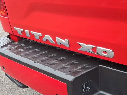 Certified 2024 Nissan Titan SV w/ SV Convenience Package image 30