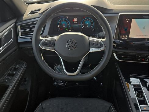 New 2026 Volkswagen Atlas Cross Sport SE FWD image 14