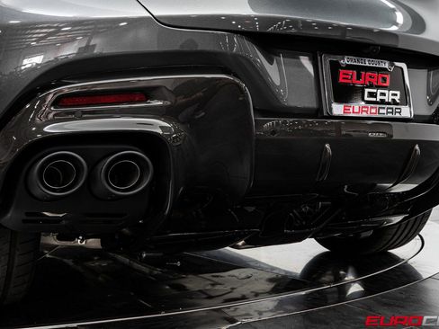 Used 2025 Ferrari Purosangue AWD/4WD image 26