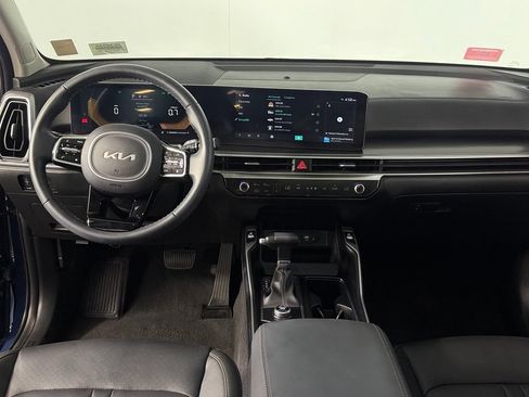 Used 2024 Kia Sorento EX w/ Panoramic Sunroof Package FWD image 33