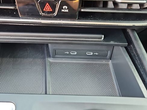 Used 2024 Volkswagen Atlas SE FWD image 20