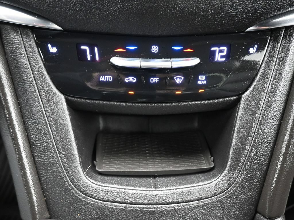 Used 2020 Cadillac XT5 Luxury FWD image 22