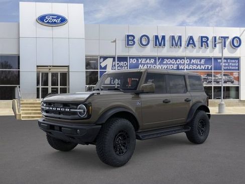 New 2026 Ford Bronco Outer Banks w/ Sasquatch Package AWD/4WD image 1