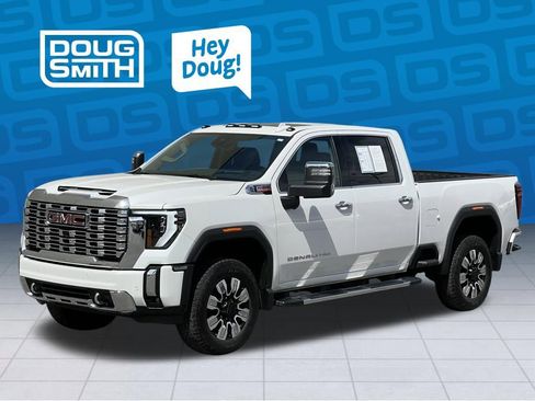 Used 2025 GMC Sierra 3500 Denali w/ Denali Reserve Package AWD/4WD image 2