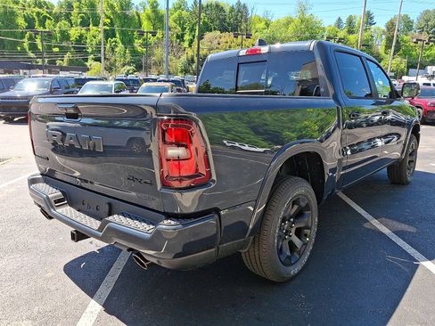 New 2026 RAM 1500 Big Horn AWD/4WD image 3