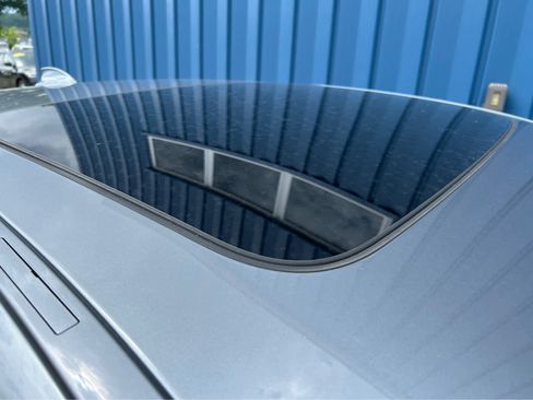 Used 2020 BMW 530i xDrive w/ Convenience Package image 3