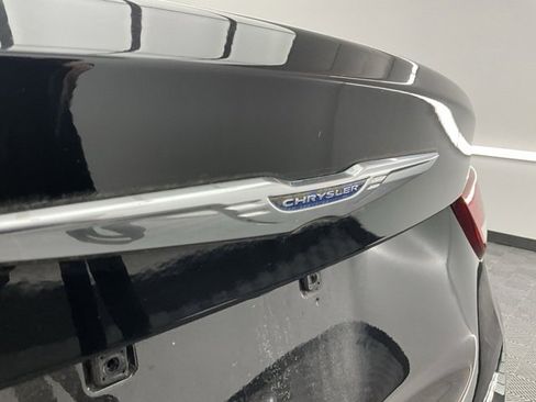 Used 2015 Chrysler 200 C w/ Navigation & Sound Group I image 26